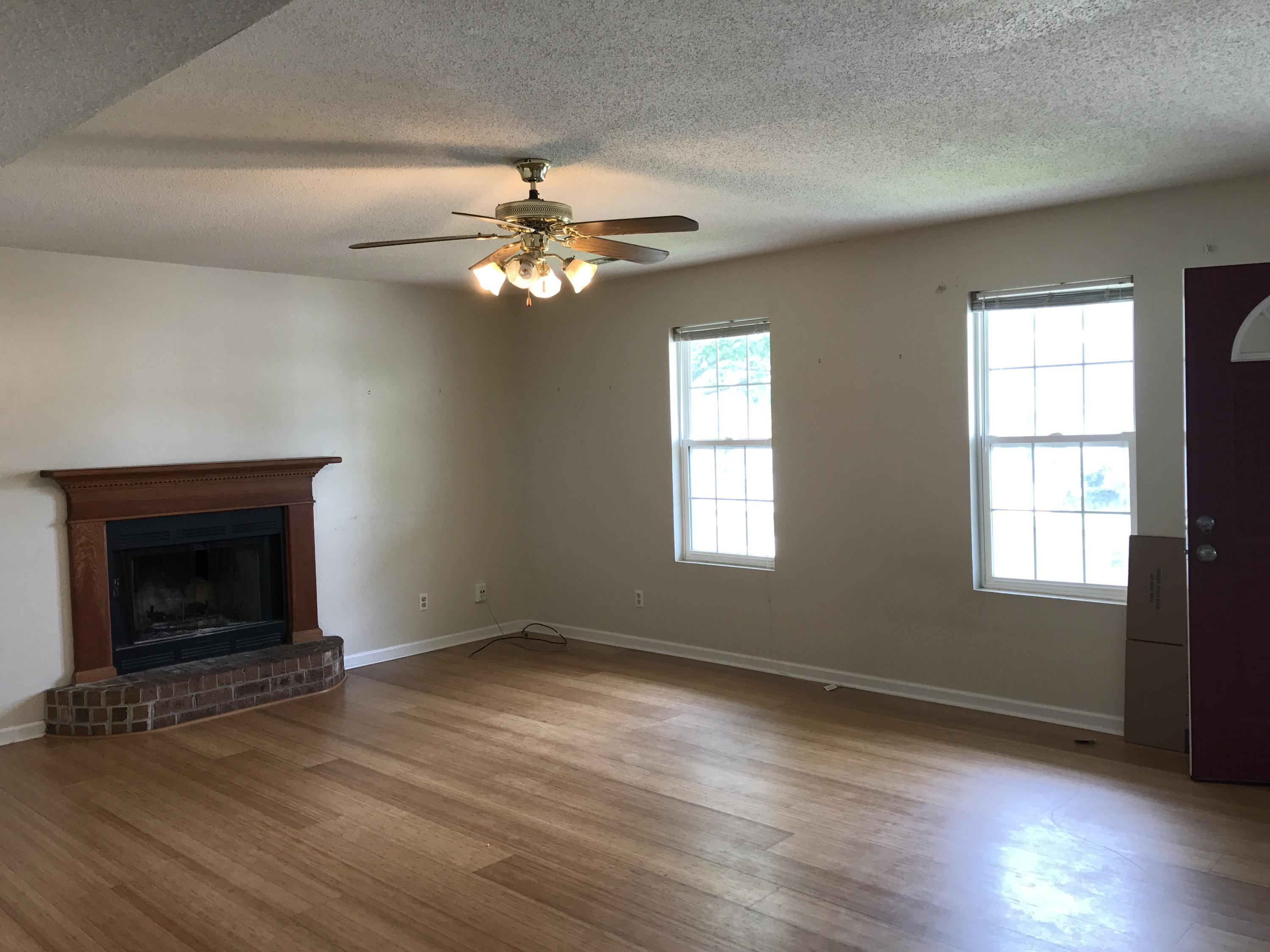149 Two Hitch Road Goose Creek, SC 29445 - Photo 2 of 5 Family Room