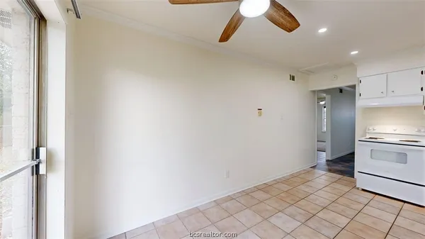 $1,125 | 1607 Cloverdale Court, College Station, TX 77840