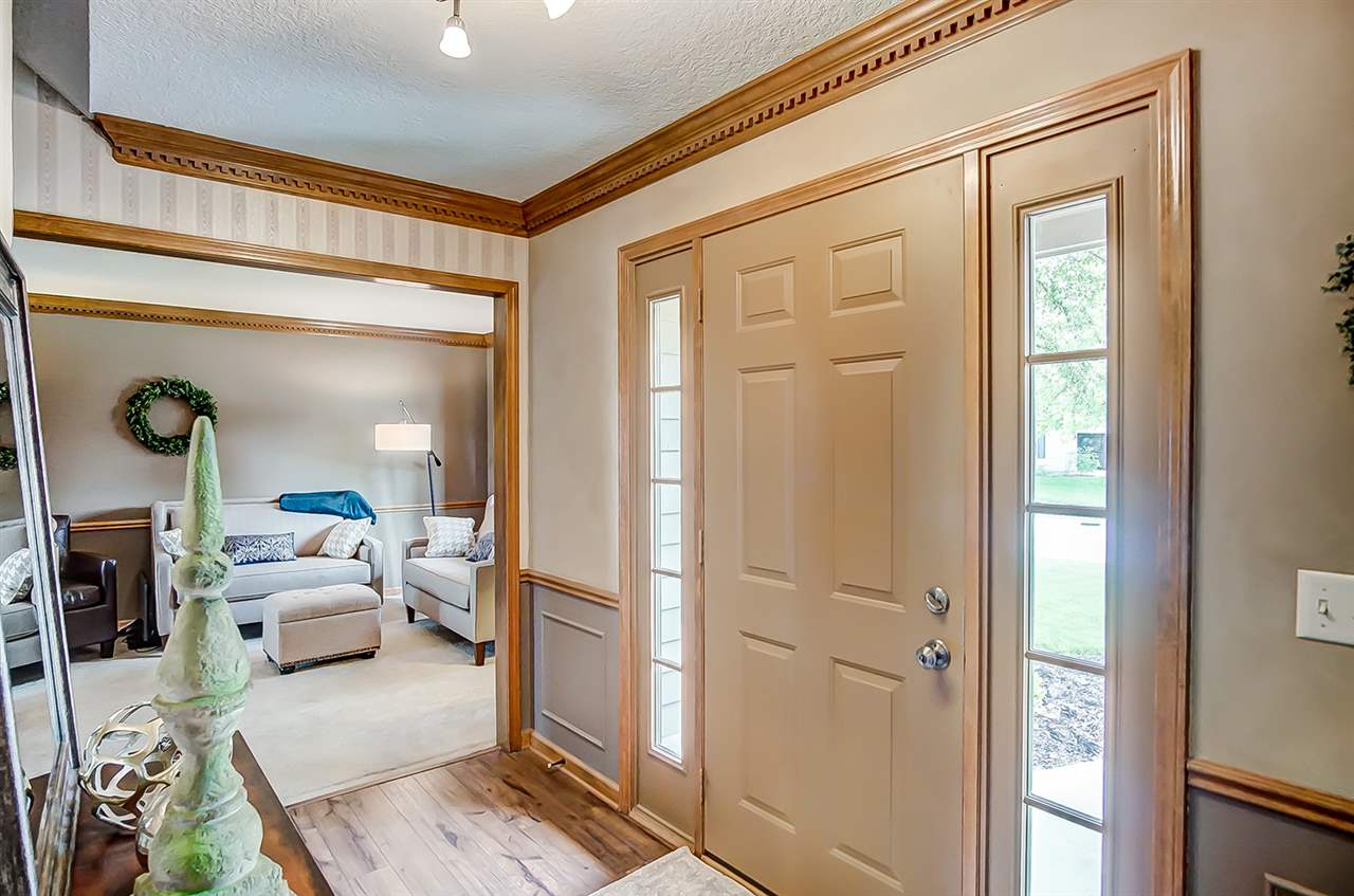 8802 Rail Fence Road Fort Wayne, IN 46835 - Photo 5 of 36 Gallery Image 5