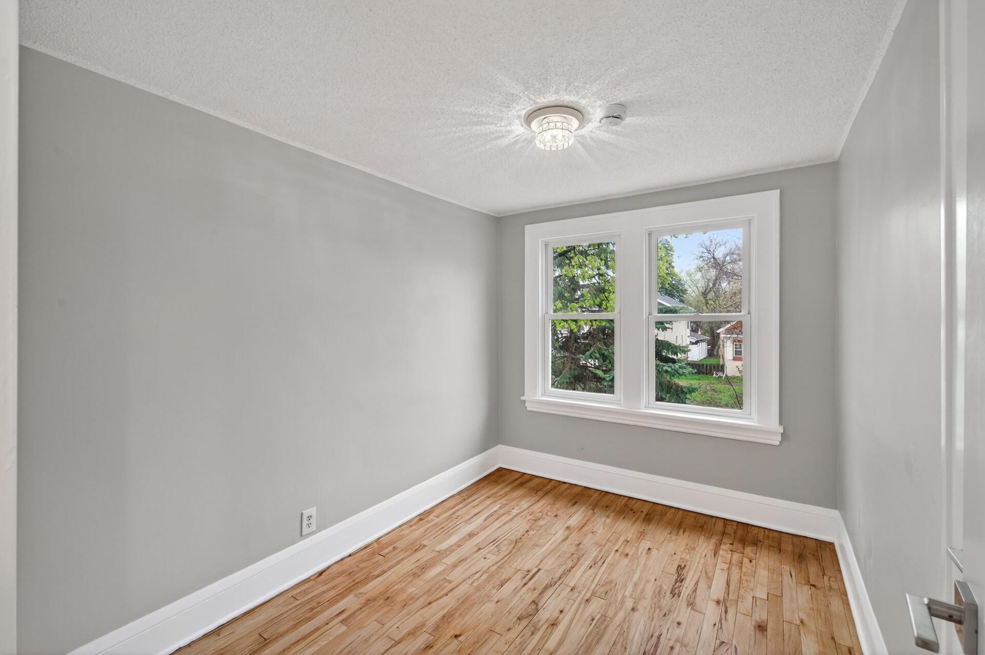 4043 Madison Street Northeast Columbia Heights, MN 55421 - Photo 15 of 28