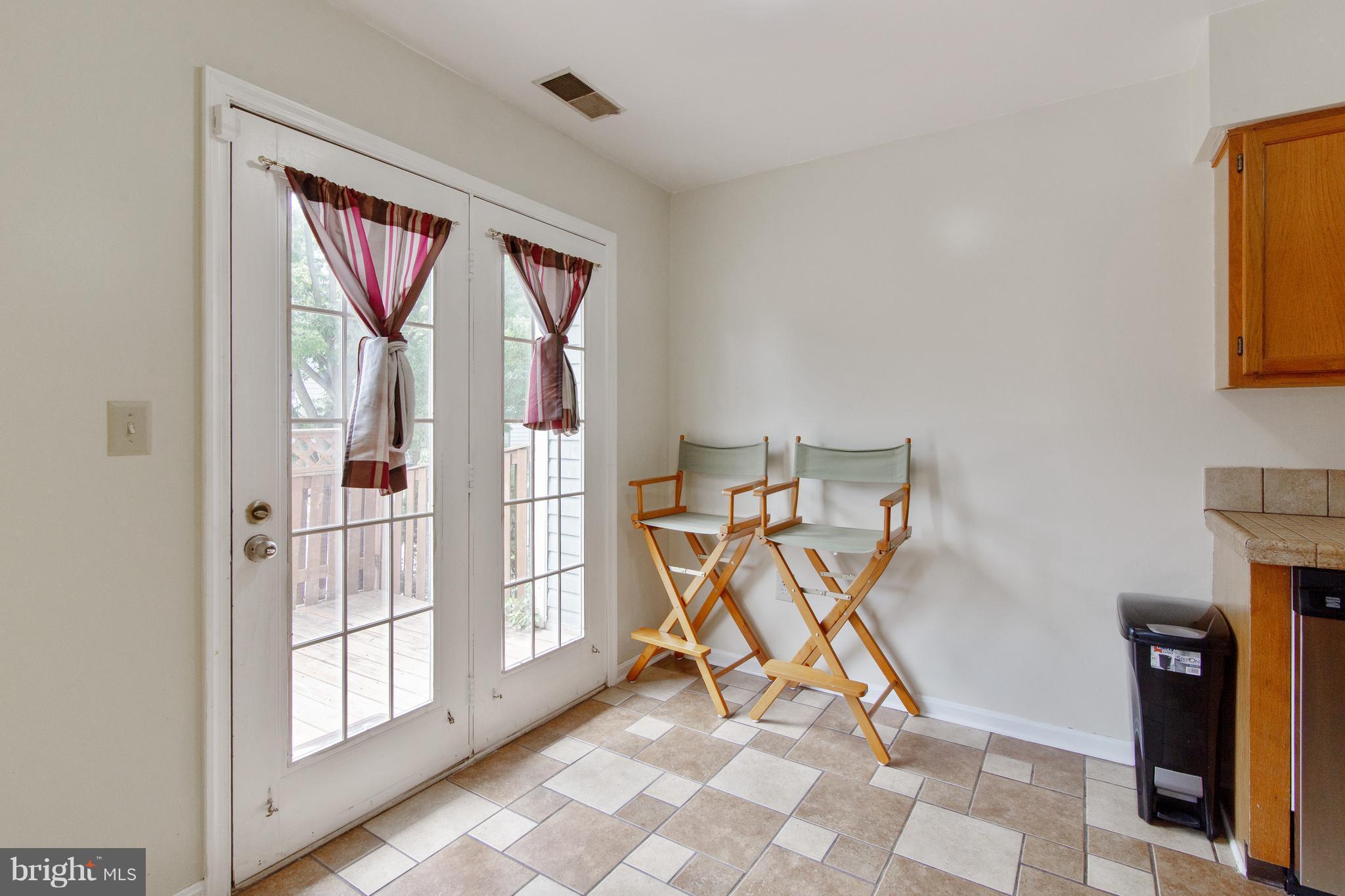 9304 Palmer Place, Unit 5 Laurel, MD 20708 - Photo 17 of 30 a view of an entryway with furniture