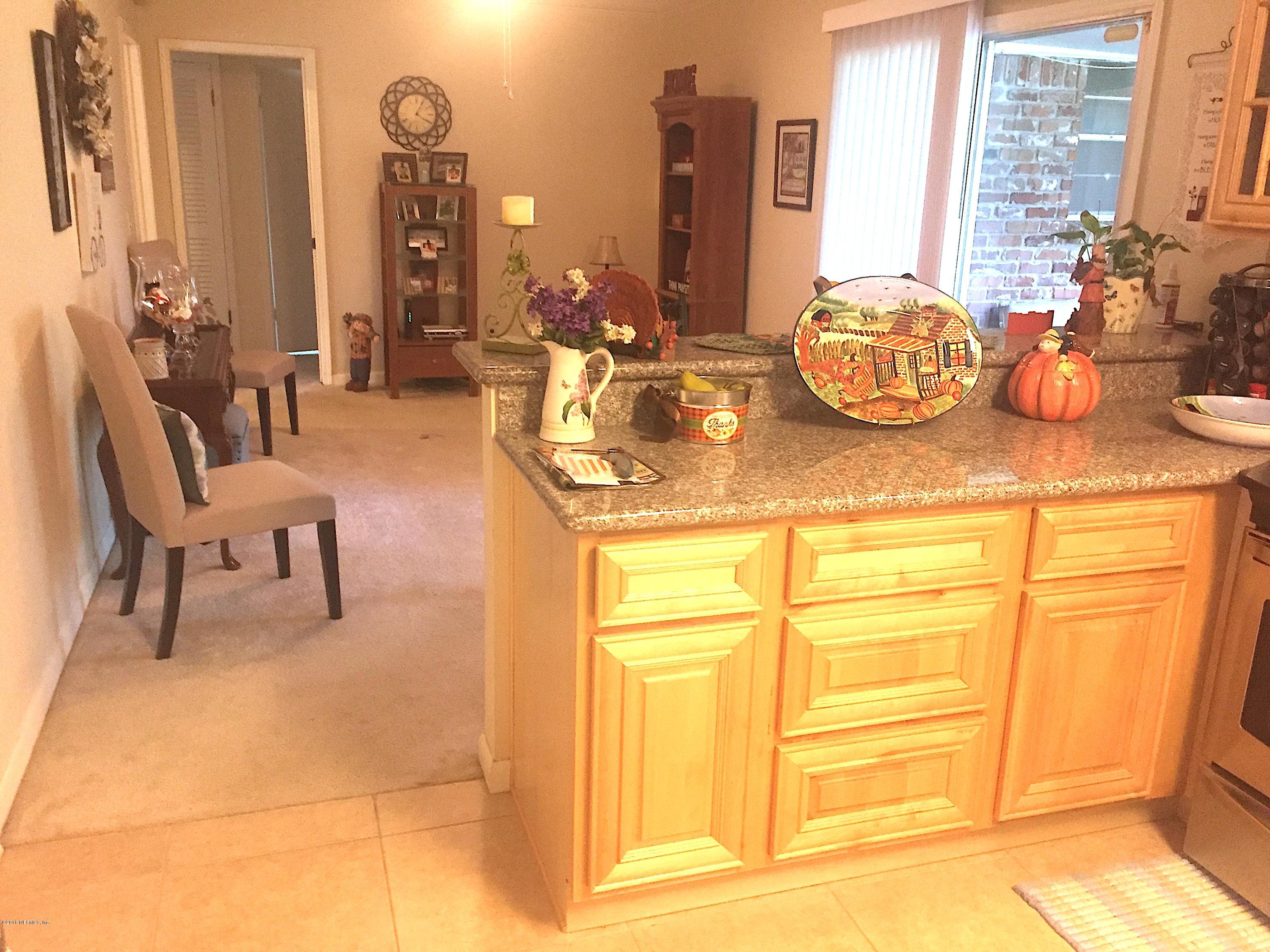 9013 Runnymeade Road Jacksonville, FL 32257 - Photo 5 of 5 Kitchen to Great Room
