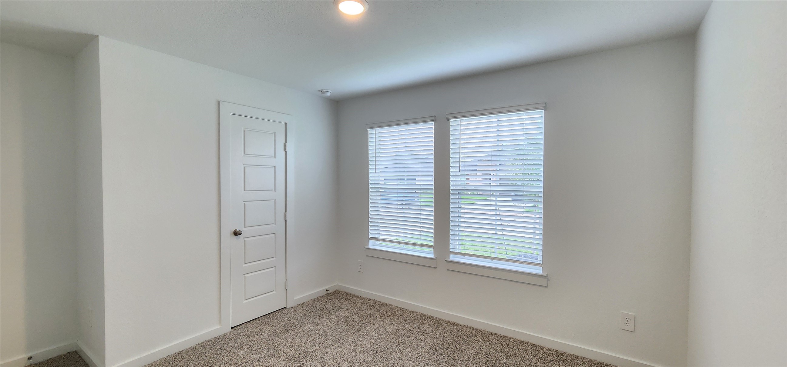 1107 Toledo Bend Pass Rosharon, TX 77583 - Photo 18 of 30 Bedroom 1