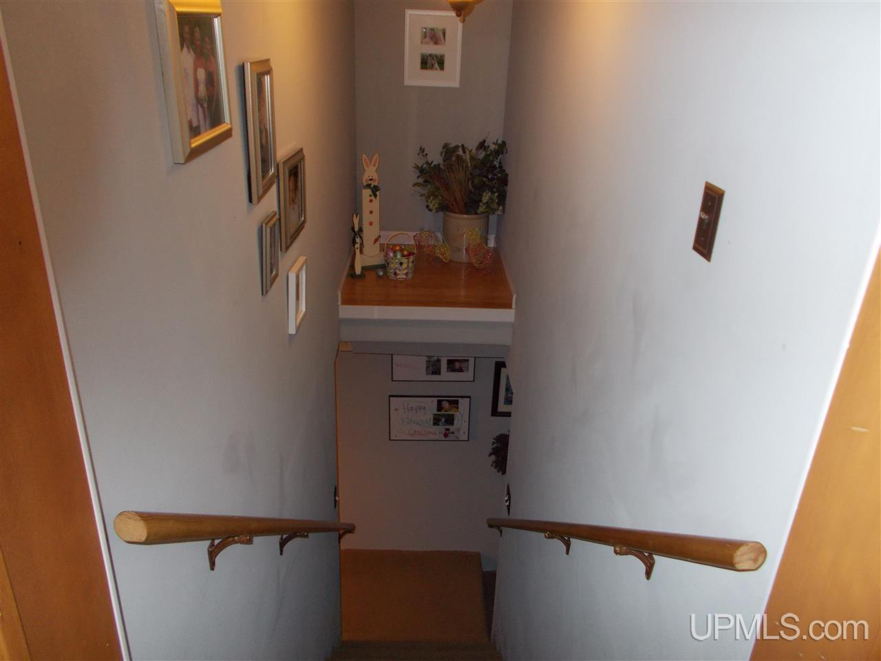 7622 Tipperary Road Gladstone, MI 49837 - Photo 13 of 27 Gallery Image 13