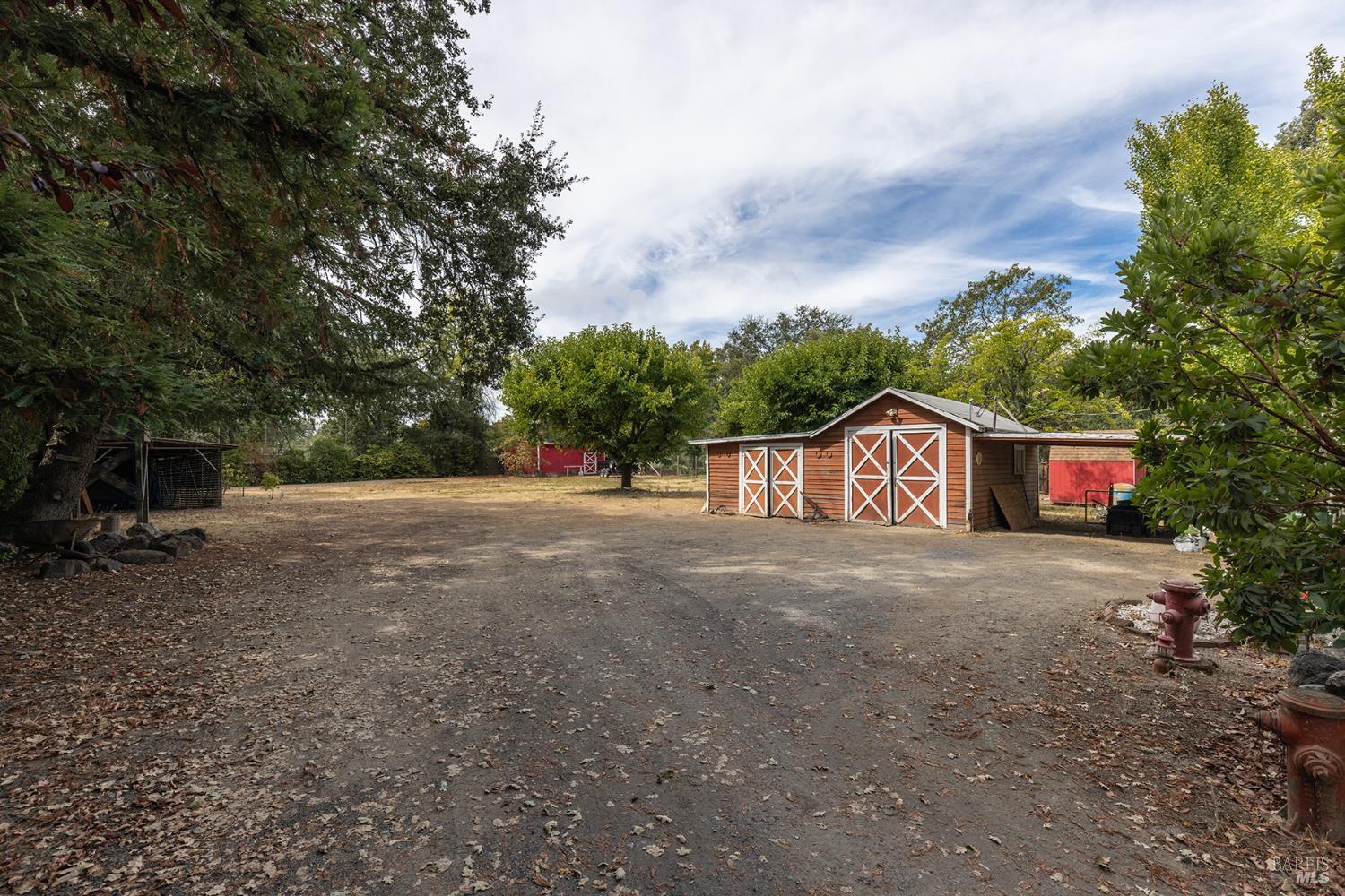 720 Windsor River Road Windsor, CA 95492 - Photo 3 of 48 Gallery Image 3