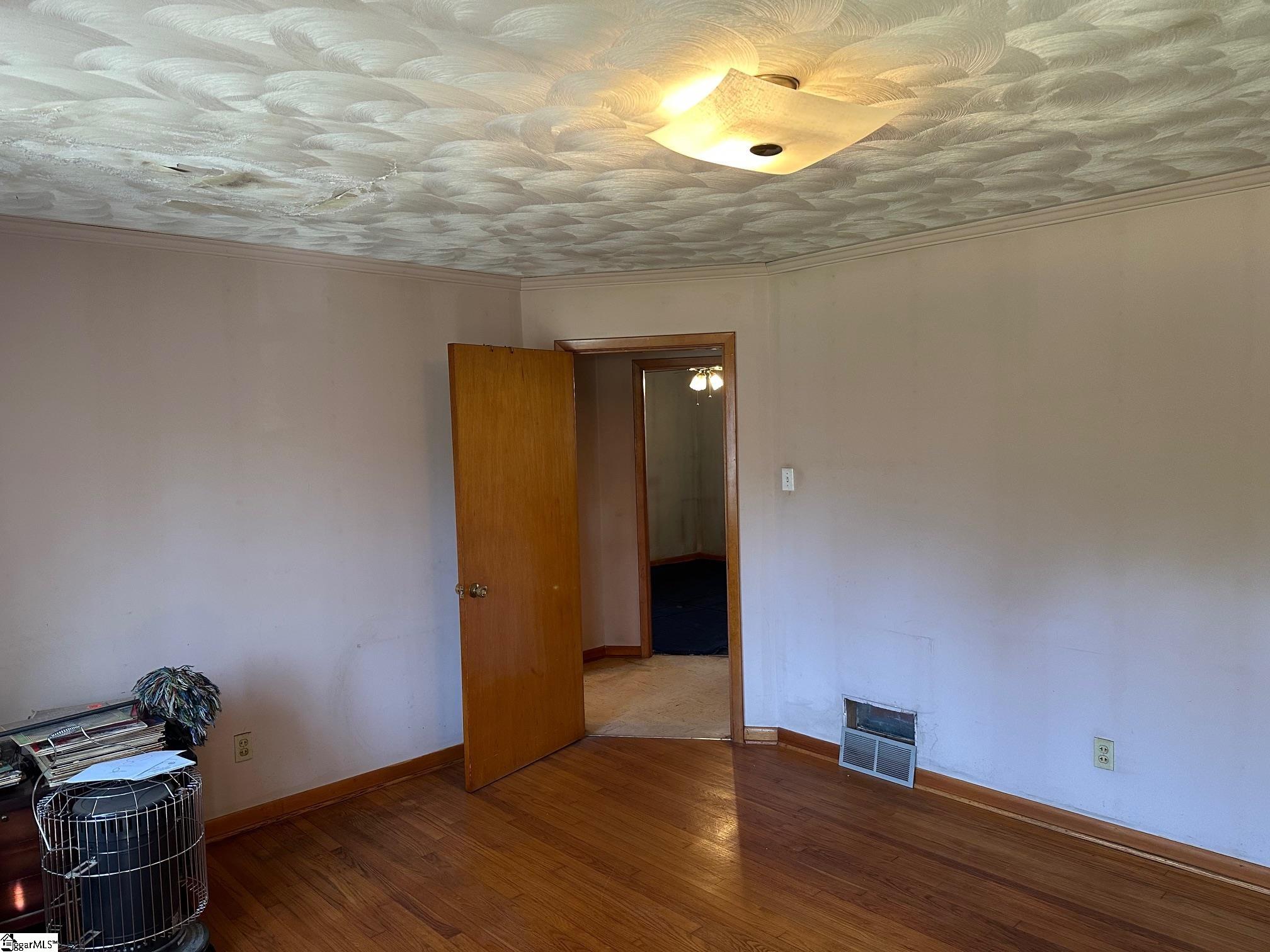 303 Revels Road Chesnee, SC 29323 - Photo 4 of 21