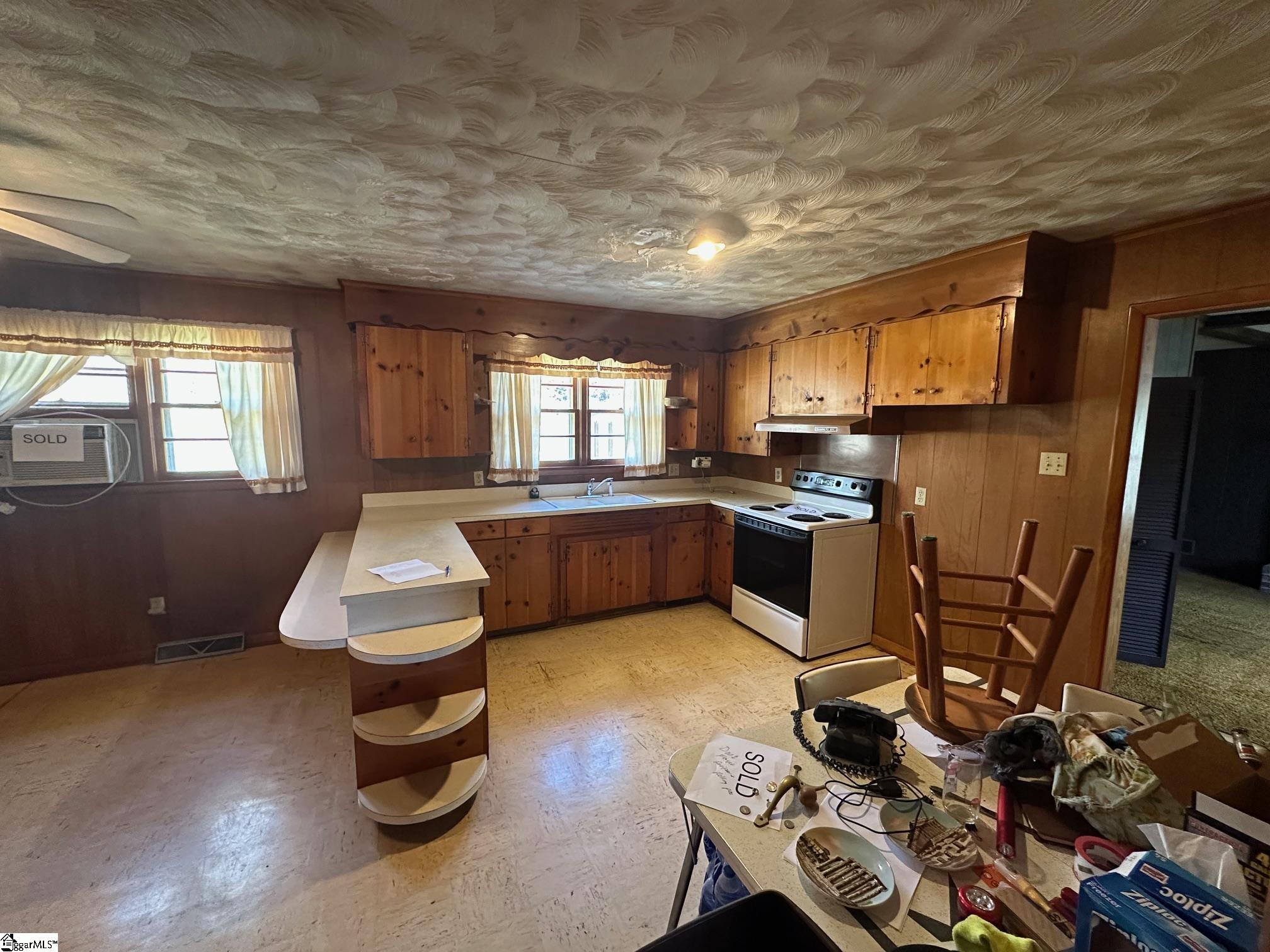 303 Revels Road Chesnee, SC 29323 - Photo 6 of 21