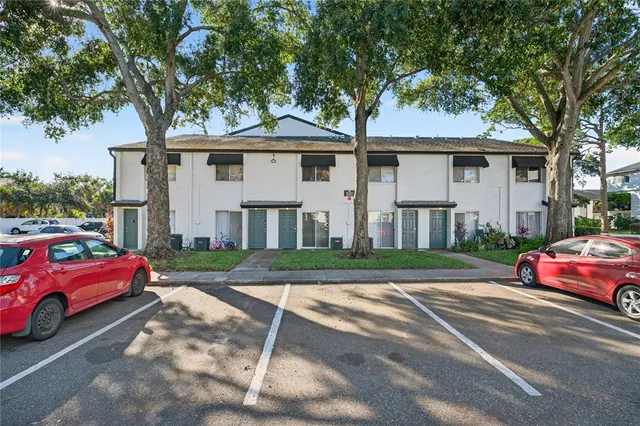 $139,000 | 4223 South Semoran Boulevard, Unit 9, Orlando, FL 32822