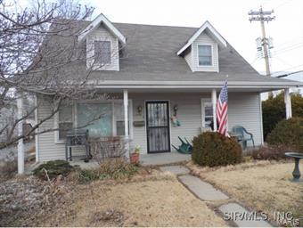 237 3rd Edwardsville, IL 62025 - Photo 1 of 18 Gallery Image 1