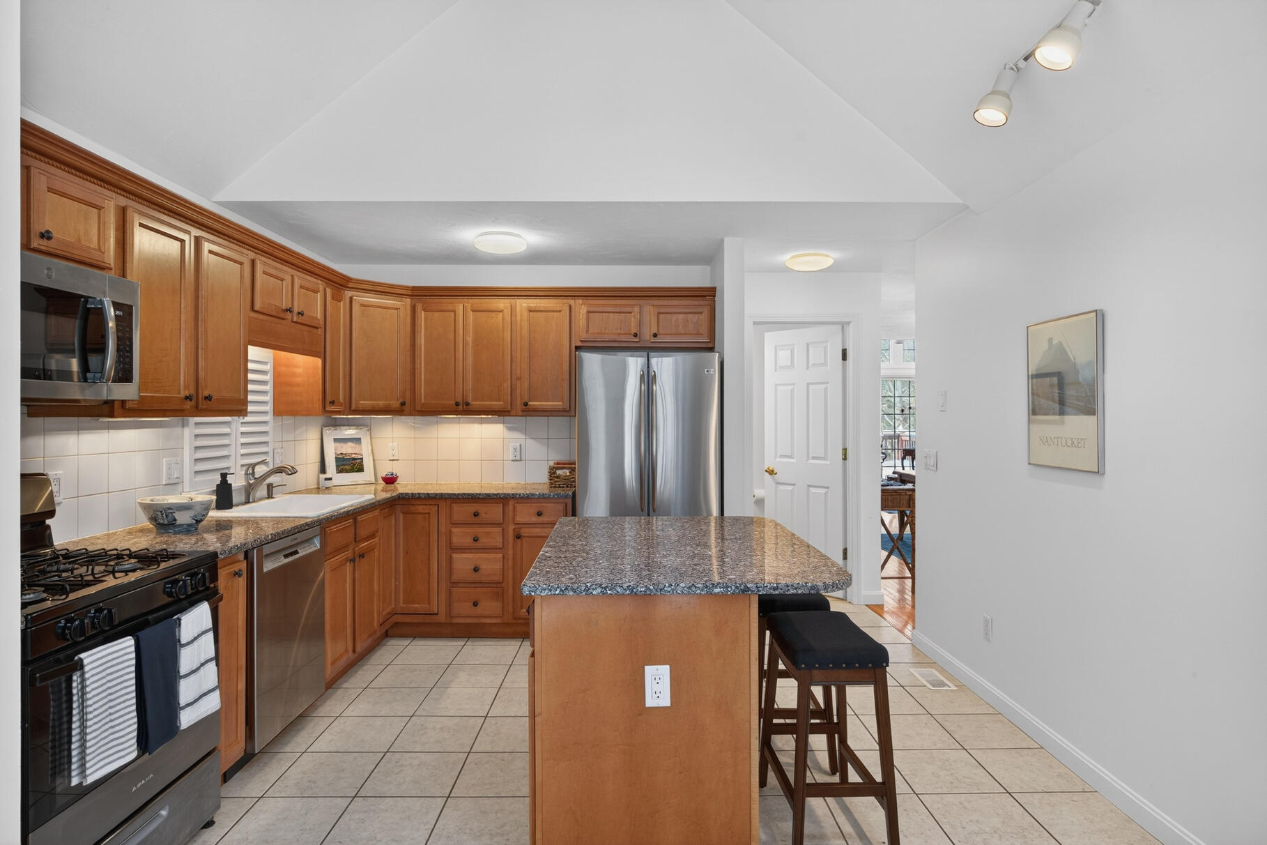 16 Gold Leaf Lane Mashpee, MA 02649 - Photo 14 of 59 8P0A8712