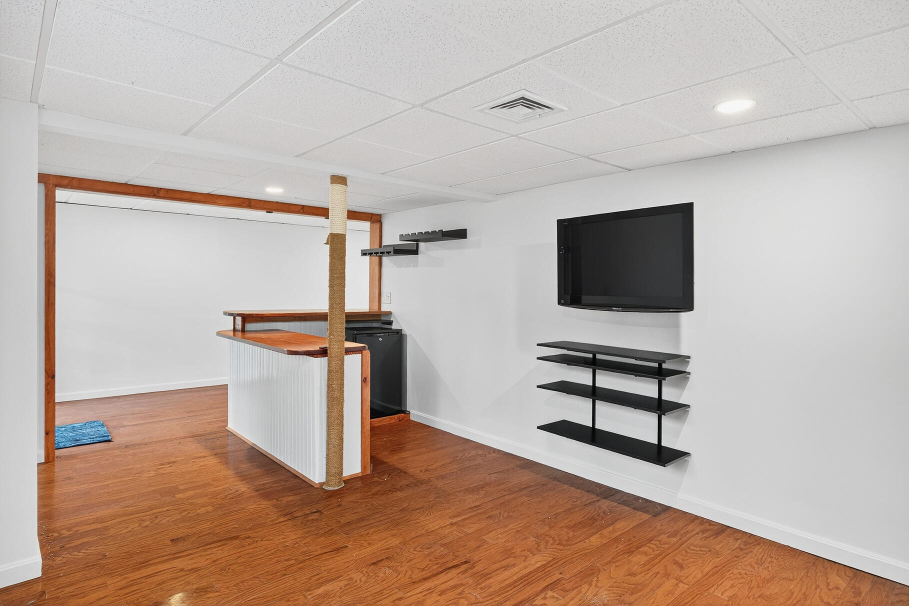 16 Gold Leaf Lane, Unit 16 Mashpee, MA 02649 - Photo 32 of 51 a view of a livingroom with wooden floor and furniture