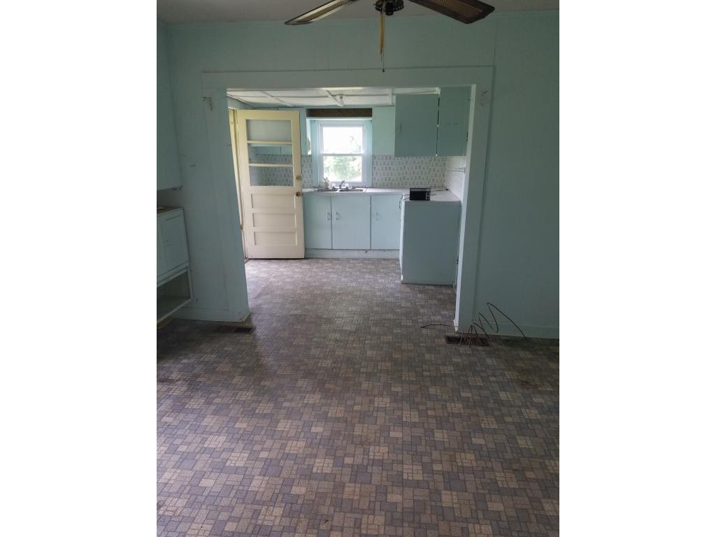 1350 Jim Fox Road Greeneville, TN 37743 - Photo 12 of 24 Photo 12