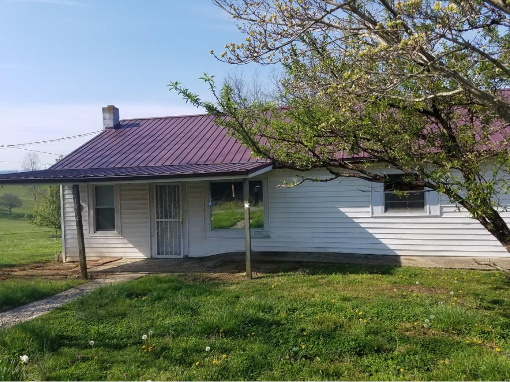 1350 Jim Fox Road Greeneville, TN 37743 - Photo 2 of 24 Photo 2