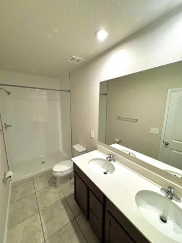 a view of a lake from a yard