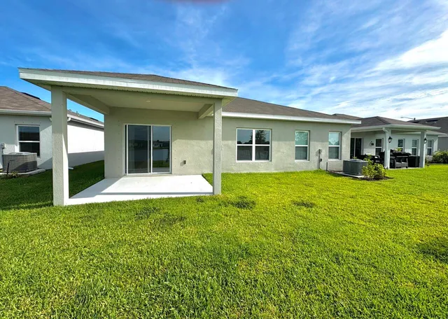 $2,600 | 461 Cherimoya Street, Fort Pierce, FL 34981