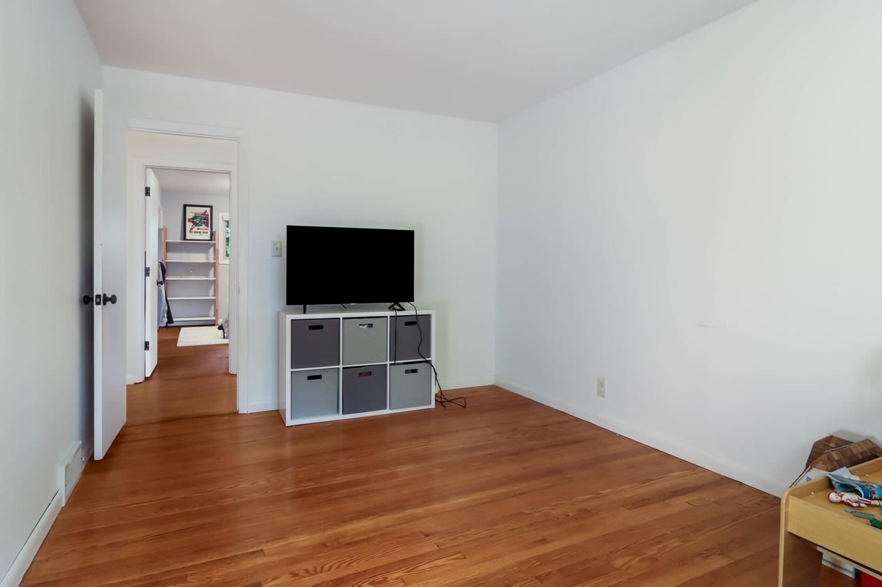 1219 Anderson Road Traverse City, MI 49686 - Photo 42 of 60 1905544-41.JPG