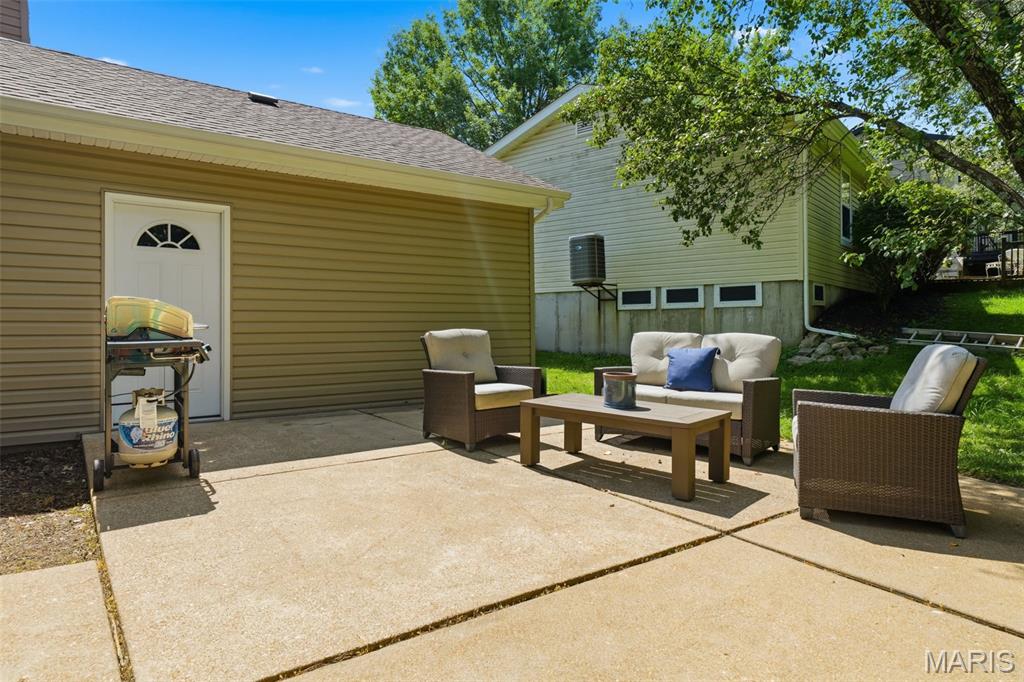 16129 Castlerea Boulevard Ballwin, MO 63021 - Photo 27 of 31
