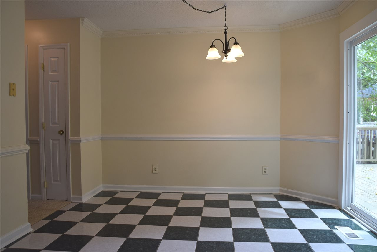 4608 Thurmount Place Raleigh, NC 27604 - Photo 10 of 30 Dining Area