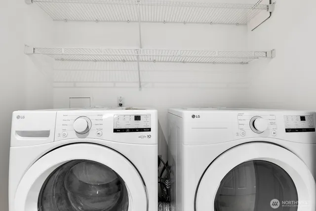 $875,000 | 11011 Northeast 12th Street, Unit 405, Bellevue, WA 98004