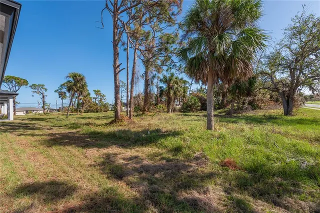 $795,400 | 246 Rotonda Blvd Rotonda Boulevard, Rotonda West, FL 33947