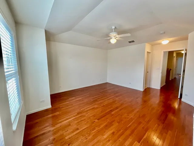 $3,200 | 1829 Crenshaw Circle, Vernon Hills, IL 60061