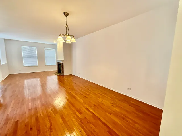 $3,200 | 1829 Crenshaw Circle, Vernon Hills, IL 60061