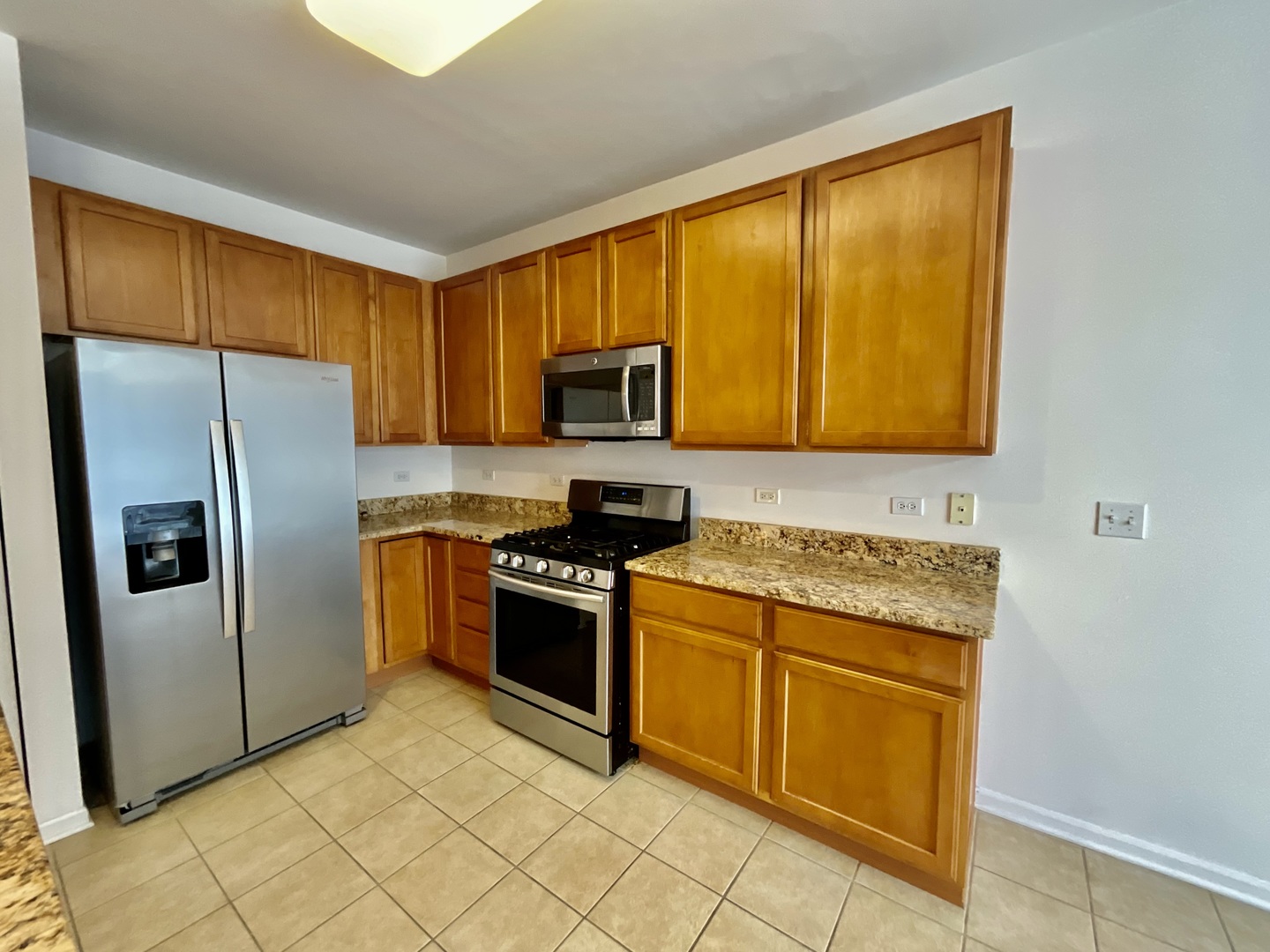 1829 Crenshaw Circle Vernon Hills, IL 60061 - Photo 9 of 30