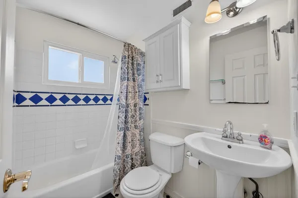 $485,000 | 3581 Imperial Way, Sacramento, CA 95826
