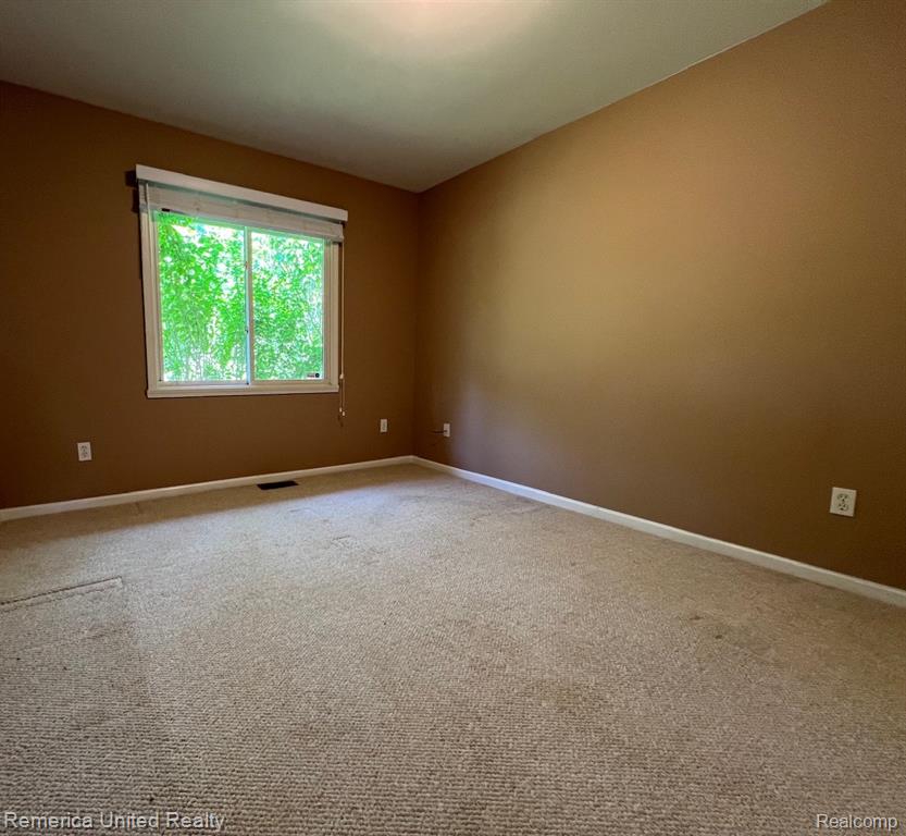 324 Conover Court Howell, MI 48843 - Photo 19 of 36