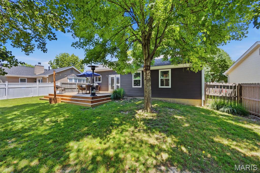834 Spring Hill Farm Drive Ballwin, MO 63021 - Photo 3 of 29