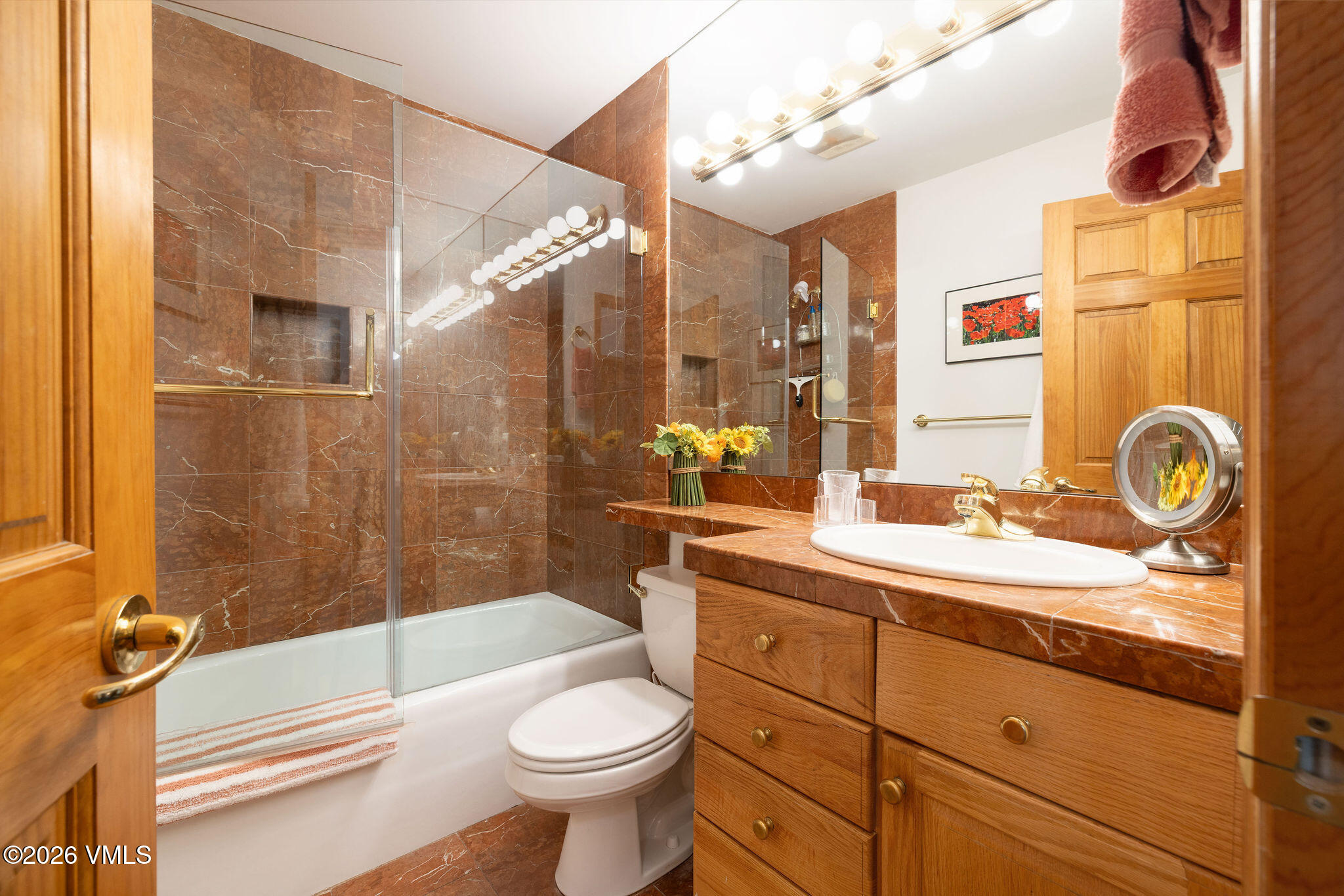 685 North Frontage Road West, Unit 32/33E Vail, CO 81657 - Photo 13 of 26 2610_sun_vail_32e_interior_bath01