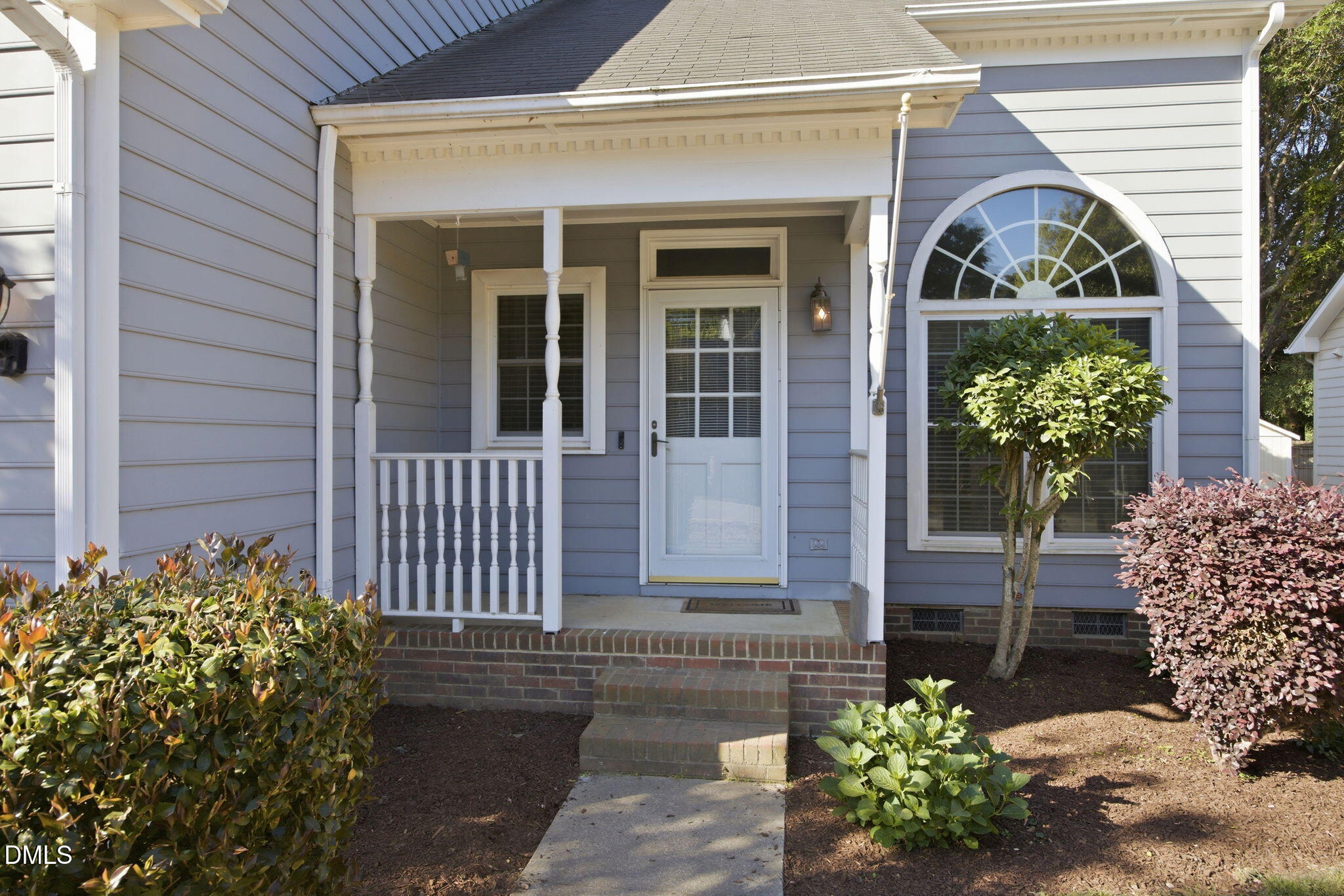 1704 Chadstone Court Raleigh, NC 27615 - Photo 5 of 37 35-web-or-mls-img_9438