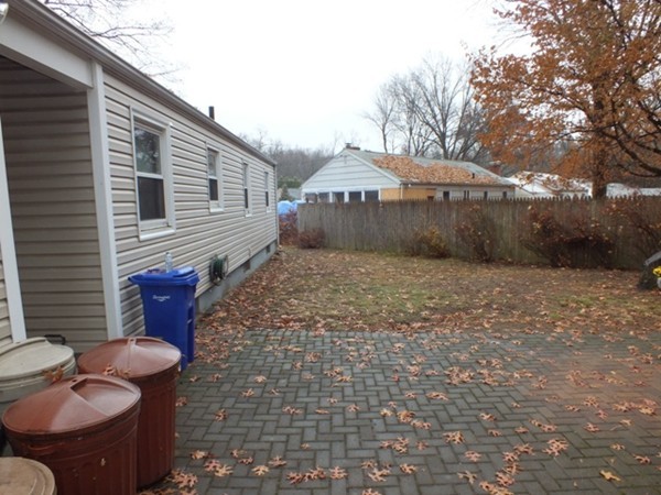 128 Bretton Road Springfield, MA 01119 - Photo 15 of 16
