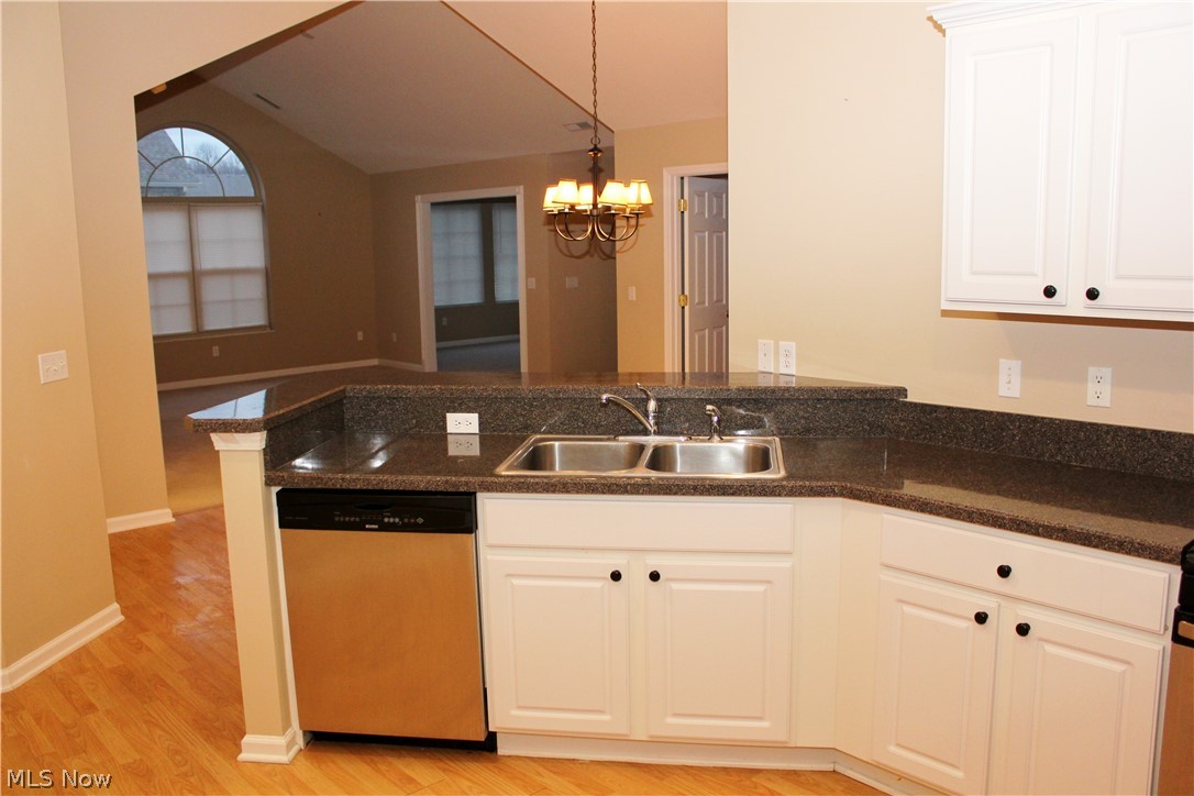 9151 Springfield Road, Unit 301 Youngstown, OH 44514 - Photo 15 of 30 Gallery Image 15