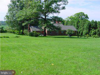 359 Warwick Road Elverson, PA 19520 - Photo 2 of 6 Gallery Image 2