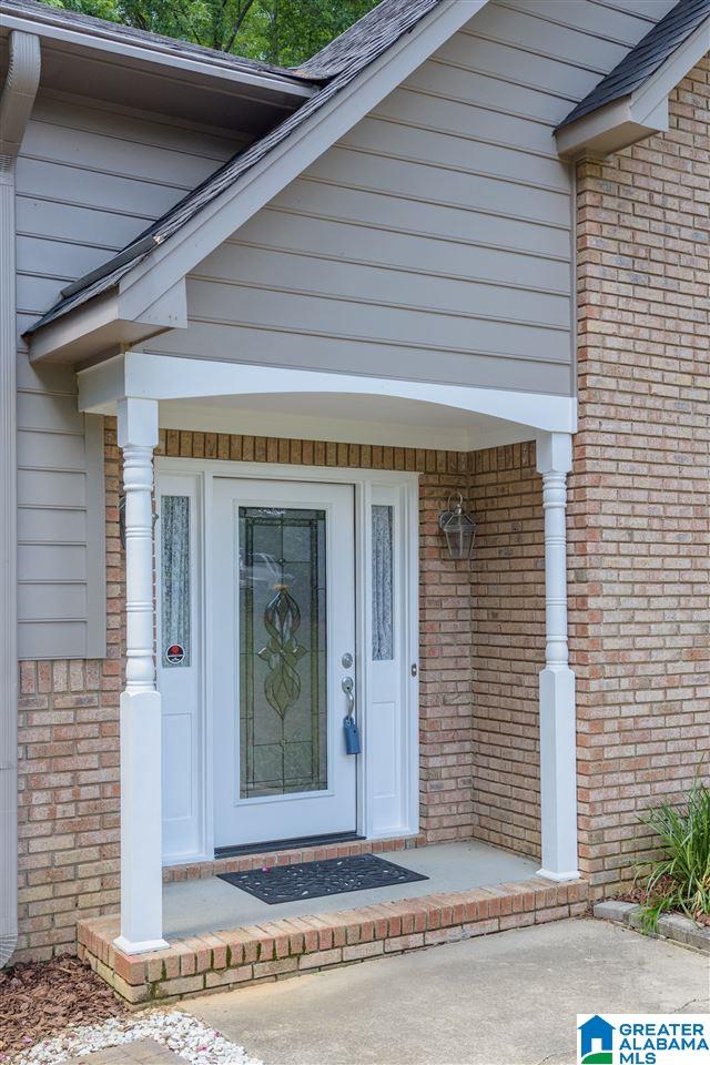 156 Mallard Pointe Circle Pelham, AL 35124 - Photo 3 of 47