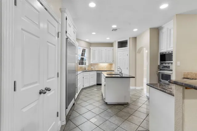 $699,900 | 5636 Avenue M 1/2, Santa Fe, TX 77510