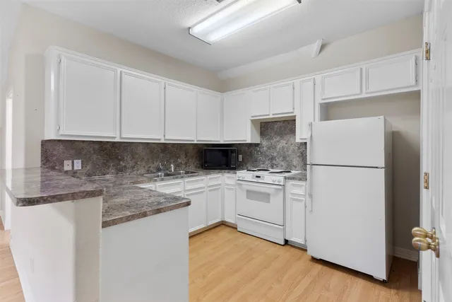 $699,900 | 5636 Avenue M 1/2, Santa Fe, TX 77510