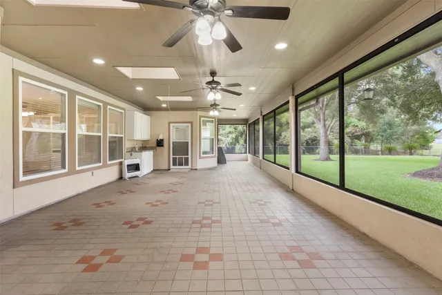 $699,900 | 5636 Avenue M 1/2, Santa Fe, TX 77510