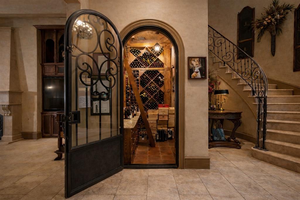 6725 Northwood Road Dallas, TX 75225 - Photo 19 of 39