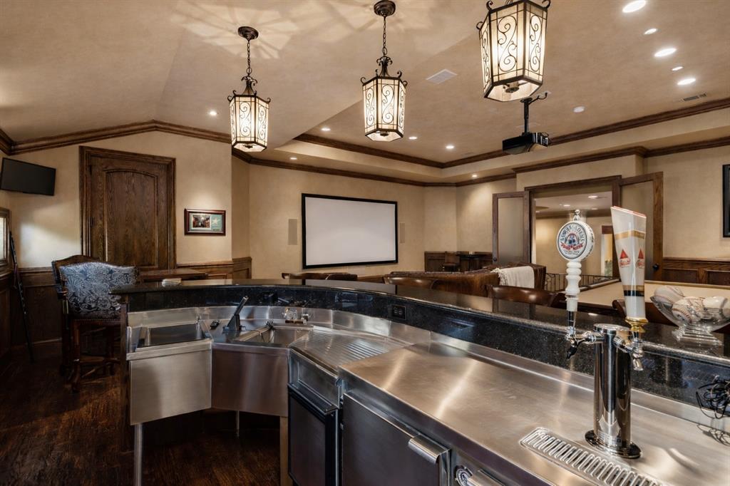 6725 Northwood Road Dallas, TX 75225 - Photo 37 of 39