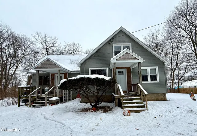 $289,900 | 3 Charles Street, Glens Falls, NY 12801