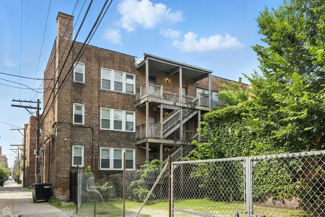 $650,000 | 936 East 80th Street, Chicago, IL 60619