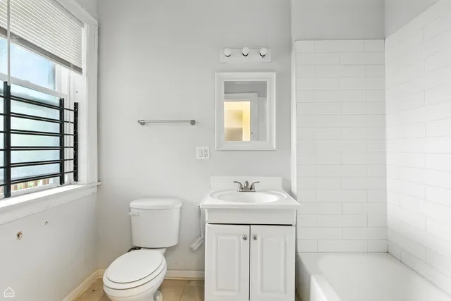 $650,000 | 936 East 80th Street, Chicago, IL 60619