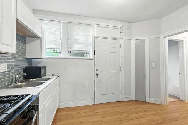 $650,000 | 936 East 80th Street, Chicago, IL 60619