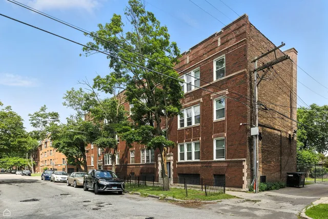 $650,000 | 936 East 80th Street, Chicago, IL 60619