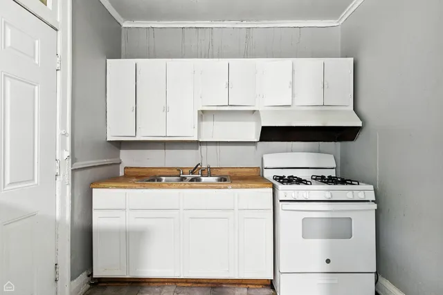 $650,000 | 936 East 80th Street, Chicago, IL 60619