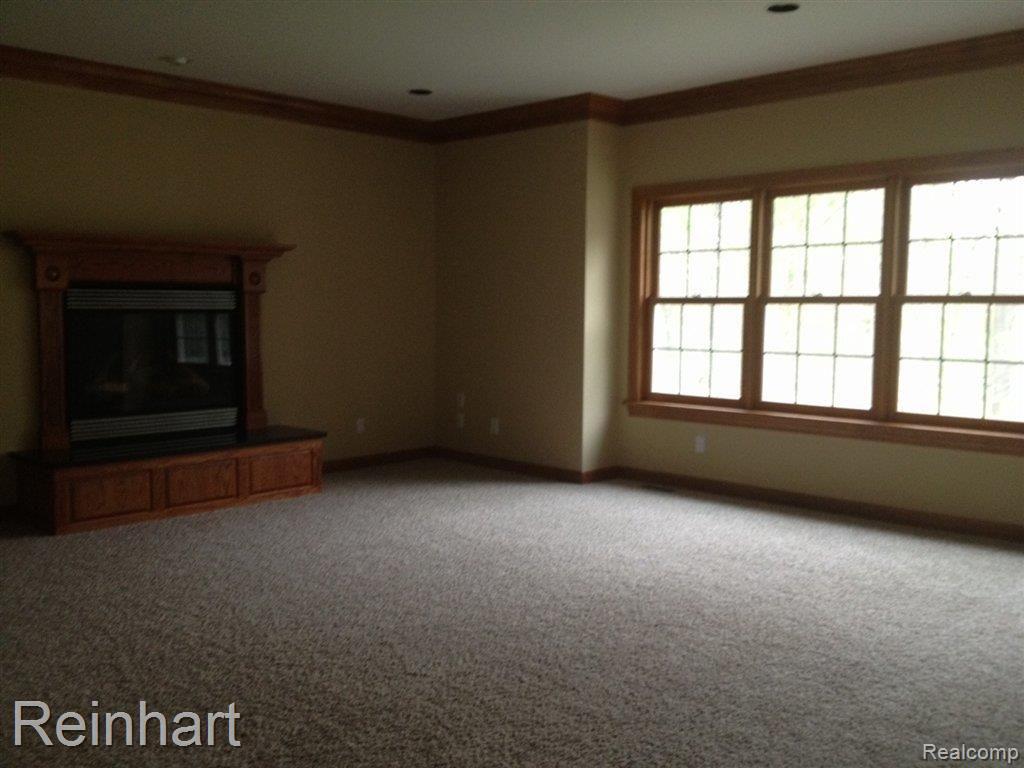 5584 Vaughn Road Dexter, MI 48130 - Photo 20 of 22 family room.JPG