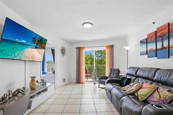 $2,350 | 2475 Northwest 16th St Road, Unit 401, Miami, FL 33125