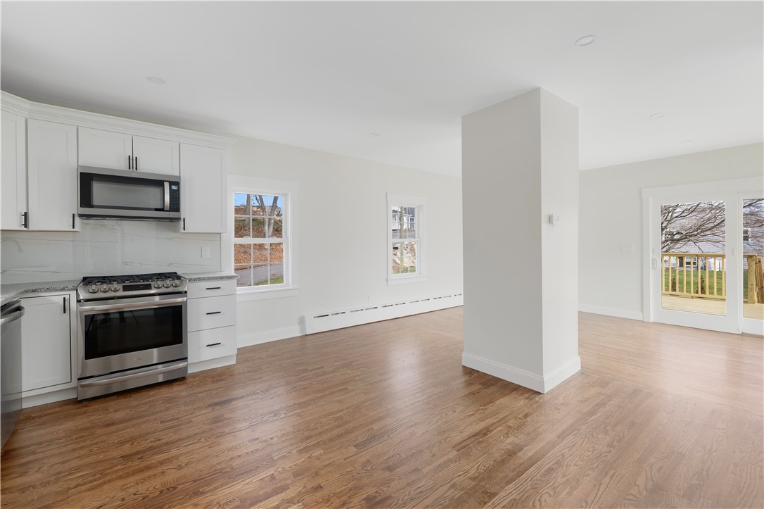 2 Birch Street Tiverton, RI 02878 - Photo 4 of 37